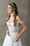 vestido-de-novia-con-brillo-estilo-princesa-mangas-caidas