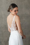 vestido-de-novia-falda-lisa-corpiño-en-encaje-con brillo-10