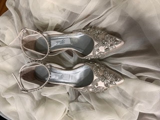 zapatos-de-novia-comodos-elegantes-lujosos-con-cristales-brillo-personalizados-reina-cristal2